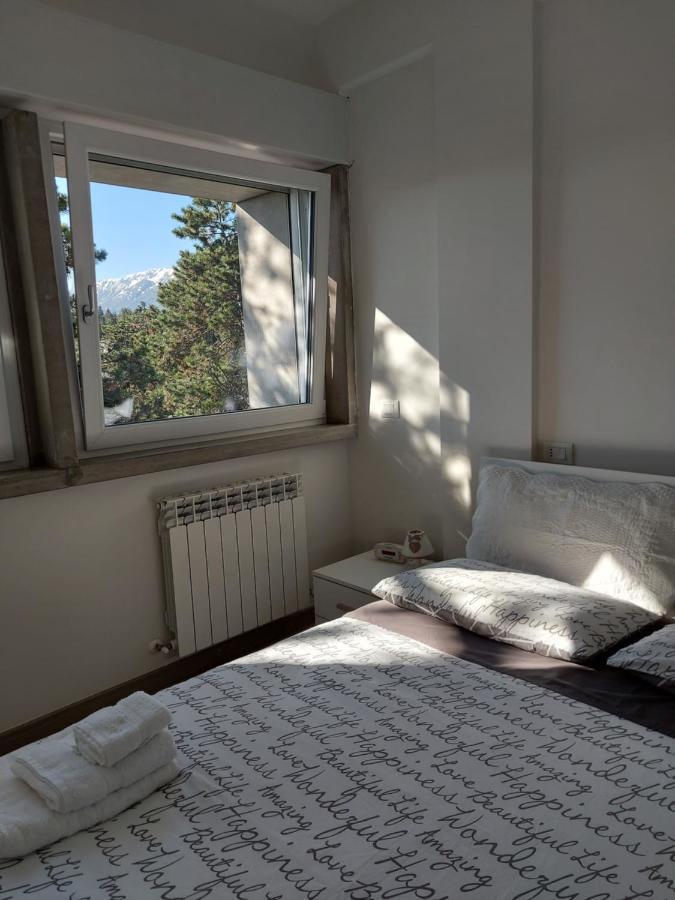 La Pineta - Delightful Small Apartment Near The City Center L'Aquila Eksteriør billede